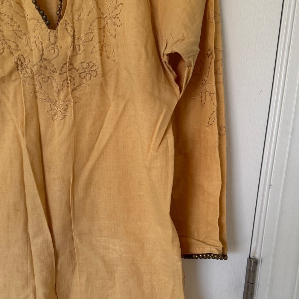 🌸Ladies Mustard Embroidered Tunic Top - Picture 6 of 12
